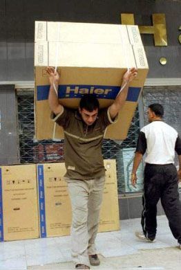 戰后重建家園，伊拉克人為何把海爾洗衣機搬回家？